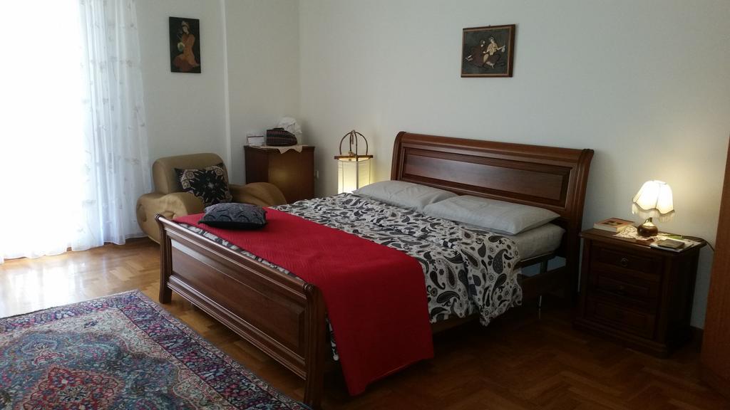 Lian Room B&B Caserta Kültér fotó