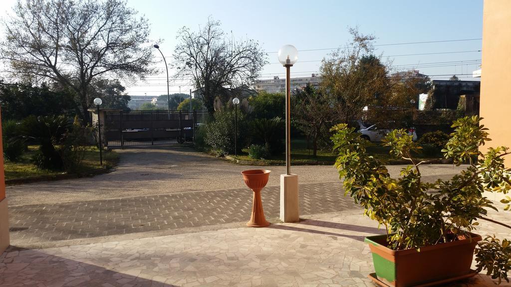 Lian Room B&B Caserta Kültér fotó