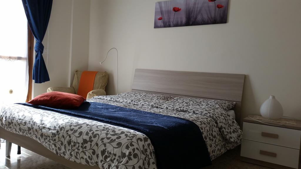 Lian Room B&B Caserta Szoba fotó