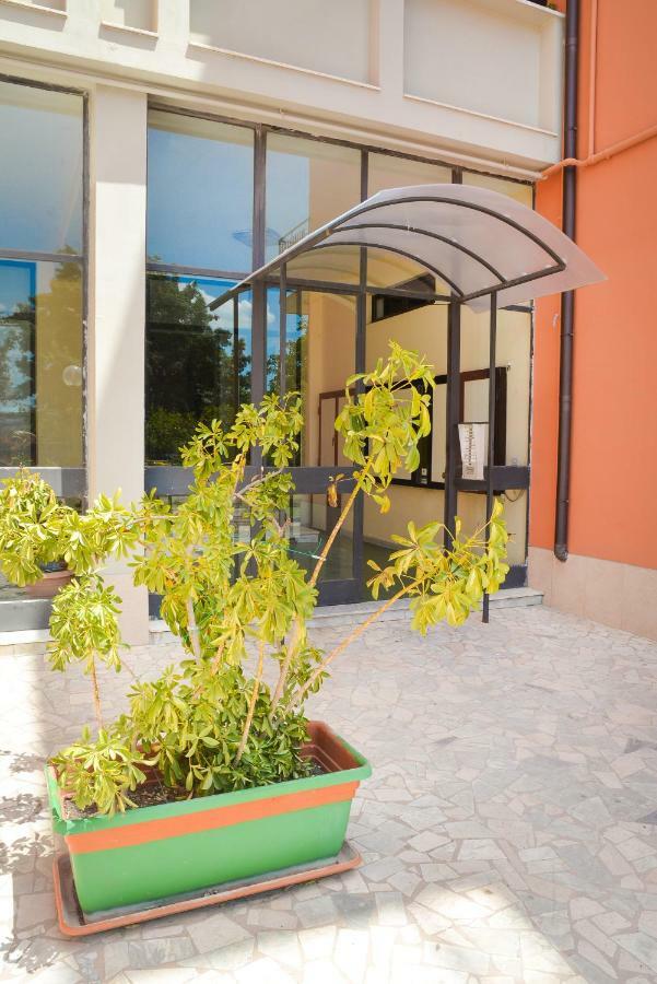 Lian Room B&B Caserta Kültér fotó